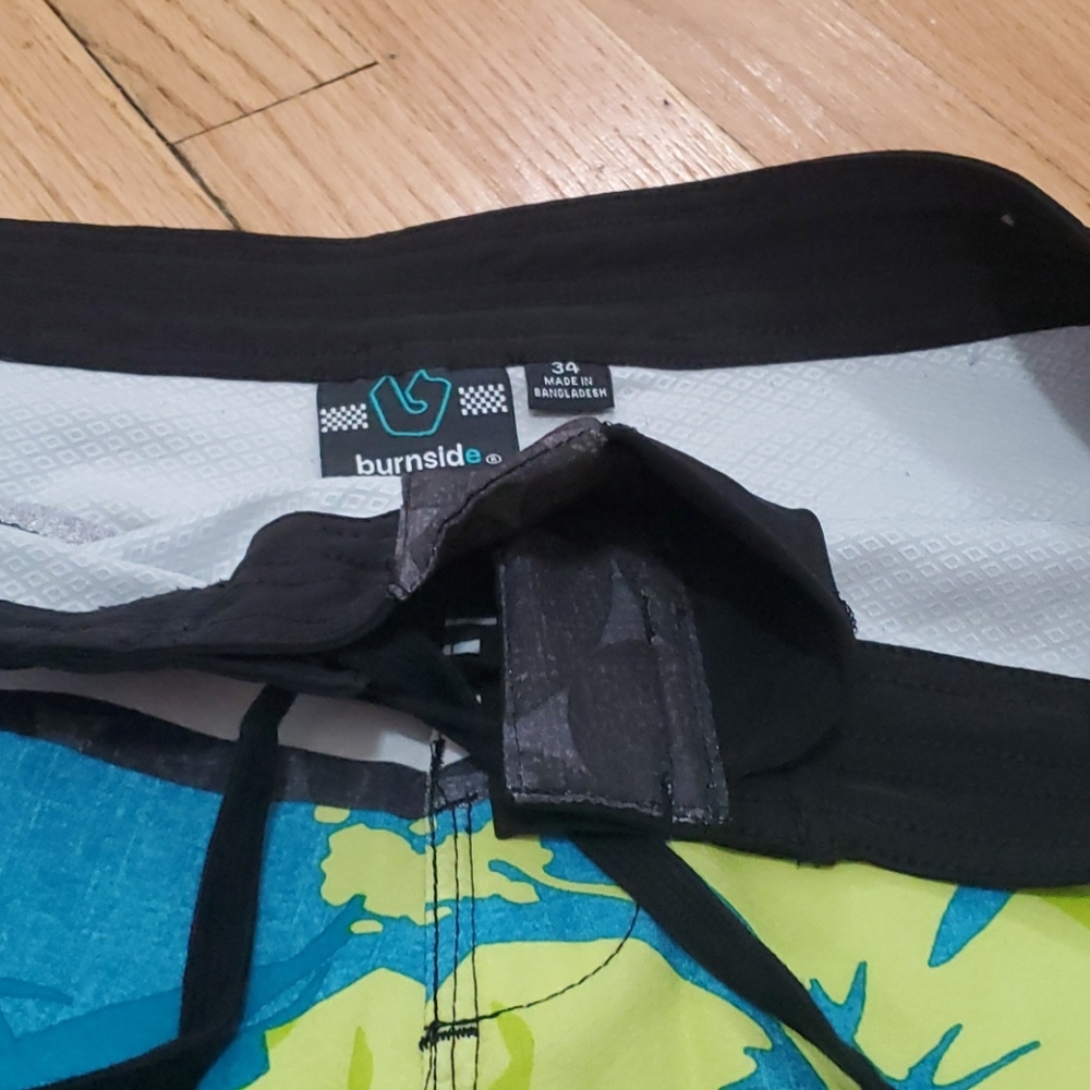 SWIM TRUNKS - Picture 4 of 4